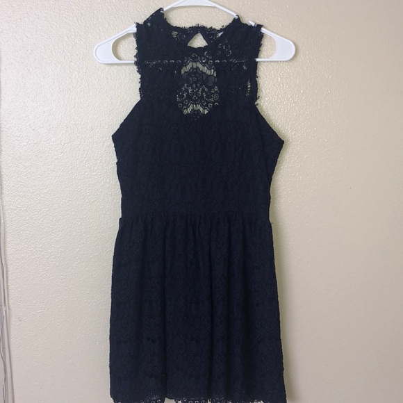 2FOR22$ XHILIRATION NAVY BLUE LACE HALTER DRESS - Picture 2 of 5
